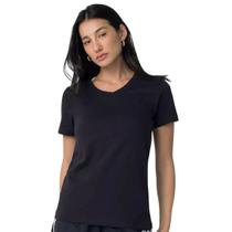 Camiseta Feminina Fila 1143425 Basic Camiseta Feminina Fila 1143425 Basic
