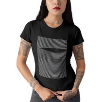 Camiseta Feminina Gato Preto Curioso Persiana Baby Look Camiseta Feminina Gato Preto Curioso Persiana Baby Look