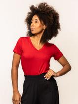 Camiseta Feminina Gola V Vermelha Camiseta Feminina Gola V Vermelha