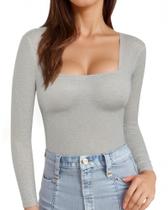 Camiseta feminina MANGOPOP, manga comprida, gola quadrada, rayon Camiseta feminina MANGOPOP, manga comprida, gola quadrada, rayon