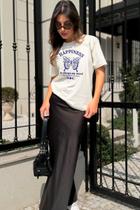 Camiseta Feminina Off Borboleta Happiness