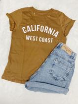 Camiseta Feminina Plus Size Caramelo California
