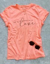 Camiseta Feminina Plus Size Laranja Neon Love