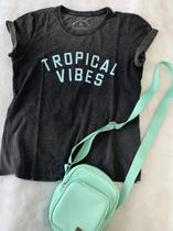 Camiseta Feminina Plus Size Marmorizada Chumbo Tropical Vibes
