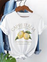 Camiseta Feminina Retrô Plus Size com Estampa de Limão Capri - Manga Curta e Gola Redonda Camiseta Feminina Retrô Plus Size com Estampa de Limão Capri - Manga Curta e Gola Redonda