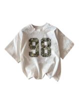 Camiseta feminina SOLY HUX com estampa numérica Camiseta feminina SOLY HUX com estampa numérica