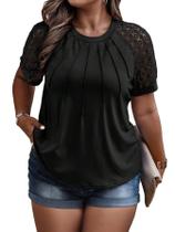 Camiseta feminina SOLY HUX plus size com renda contrastante preta Camiseta feminina SOLY HUX plus size com renda contrastante preta