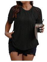 Camiseta feminina SOLY HUX plus size de renda contrastante 3GG preta Camiseta feminina SOLY HUX plus size de renda contrastante 3GG preta