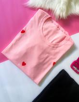 Camiseta Feminina tshirts 100% algodão premium estampa corações camiseta