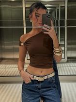 Camiseta Feminina Y2K Dulzura Com Gola Assimétrica E Mangas Curtas Em Metal, Casual E Elegante Para