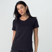 Camiseta Fila Basic Feminina Camiseta Fila Basic Feminina