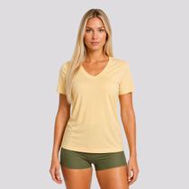 Camiseta Fila Regular V Basic Classic Feminina Bege Camiseta Fila Regular V Basic Classic Feminina Bege