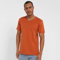 Camiseta Forum Gola V Masculina