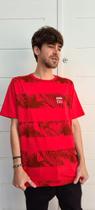 Camiseta frontal listras folhas