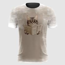 Camiseta Gato Inteligente Lendo Jornal