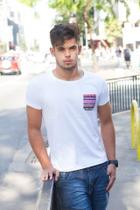 Camiseta Gola Careca Print