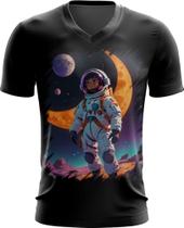 Camiseta Gola V Astronauta Dance Vaporwave 1