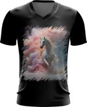 Camiseta Gola V Cavalo Explosão de Cores Hipnotizante 1