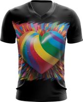 Camiseta Gola V do Orgulho LGBT Coração Amor 1