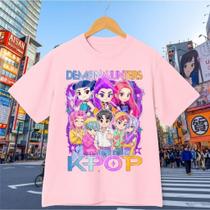 Camiseta Huntrix KPOP Unissex Estilo Coreano Tendência Moda Infanto Juvenil Adulto Tal Mãe Tal Fil