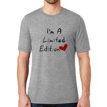 Camiseta I'm A Limited Edition - Foca na Moda