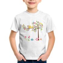 Camiseta Infantil Árvore Flores E Animais - Foca na Moda