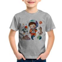 Camiseta Infantil Astronauta Criança e Foguetes - Foca na Moda