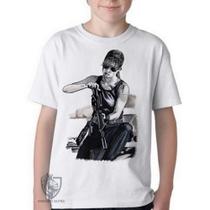 Camiseta Infantil até Plus Size Exterminador Do Futuro Sarah Connor Camiseta Infantil até Plus Size Exterminador Do Futuro Sarah Connor