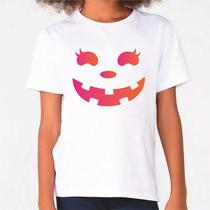 Camiseta infantil branca estampa abóbora sorrindo