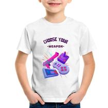 Camiseta Infantil Choose your weapon - Foca na Moda