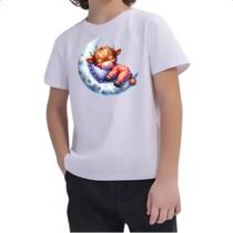 Camiseta Infantil Cute Bufalo dormindo na Lua
