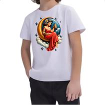 Camiseta Infantil Diva na Lua tomando uma