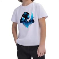 Camiseta Infantil Garota futurista silhueta Camiseta Infantil Garota futurista silhueta
