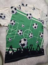 Camiseta Infantil ou Adulto Campo de Futebol