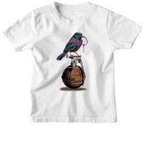 Camiseta Infantil Passarinho doido com granada