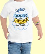 Camiseta Infantil Promovida a Primo Do Ano Est.Azul - Chá de Bebê Revelação Zlprint