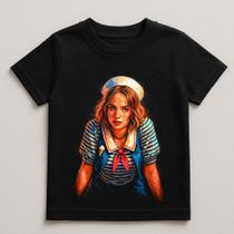 Camiseta Infantil Stranger Things Robin Exclusiva Camiseta Infantil Stranger Things Robin Exclusiva