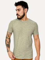 Camiseta King & Joe Masculina Slim Estonada Flamê Flor Cáqui
