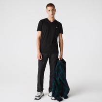 Camiseta Lacoste de Algodão Pima Leve com Gola V