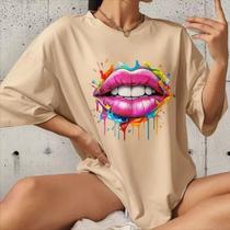 Camiseta Longa Oversized Streetwear Unissex Varias Estampas na cor Bege