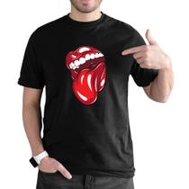 Camiseta Manga Curta Masculina Algodao Estampa Boca Kiss me Com Abridor de Garrafa Barra Interna