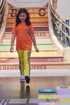 Camiseta Manga Curta Turma da Mônica Escorrega Laranja