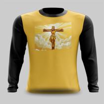 Camiseta Manga Longa Jesus Brilhando na Cruz