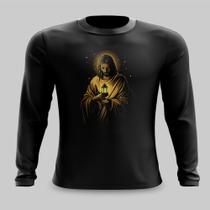 Camiseta Manga Longa Jesus Segurando Lamparina