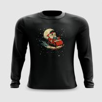 Camiseta Manga Longa Papai e Mamãe Noel de Trenó no Luar