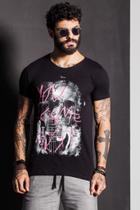 Camiseta Manhood Rock Skull Preta