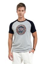 Camiseta Masc. College Raglan SVK