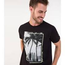 Camiseta masculina Camiseta masculina