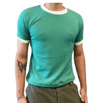 Camiseta Masculina Boxy, Blusa Texturizada Justa e Curta