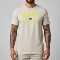 Camiseta Masculina Brasil Bandeira Futebol Copa 2026 Algodão Premium Camisa Casual Esportiva Conforto Fit Costura Reforçada Estilo Urbano Torcedor Mod Camiseta Masculina Brasil Bandeira Futebol Copa 2026 Algodão Premium Camisa Casual Esportiva Conforto Fit Costura Reforçada Estilo Urbano Torcedor Mod